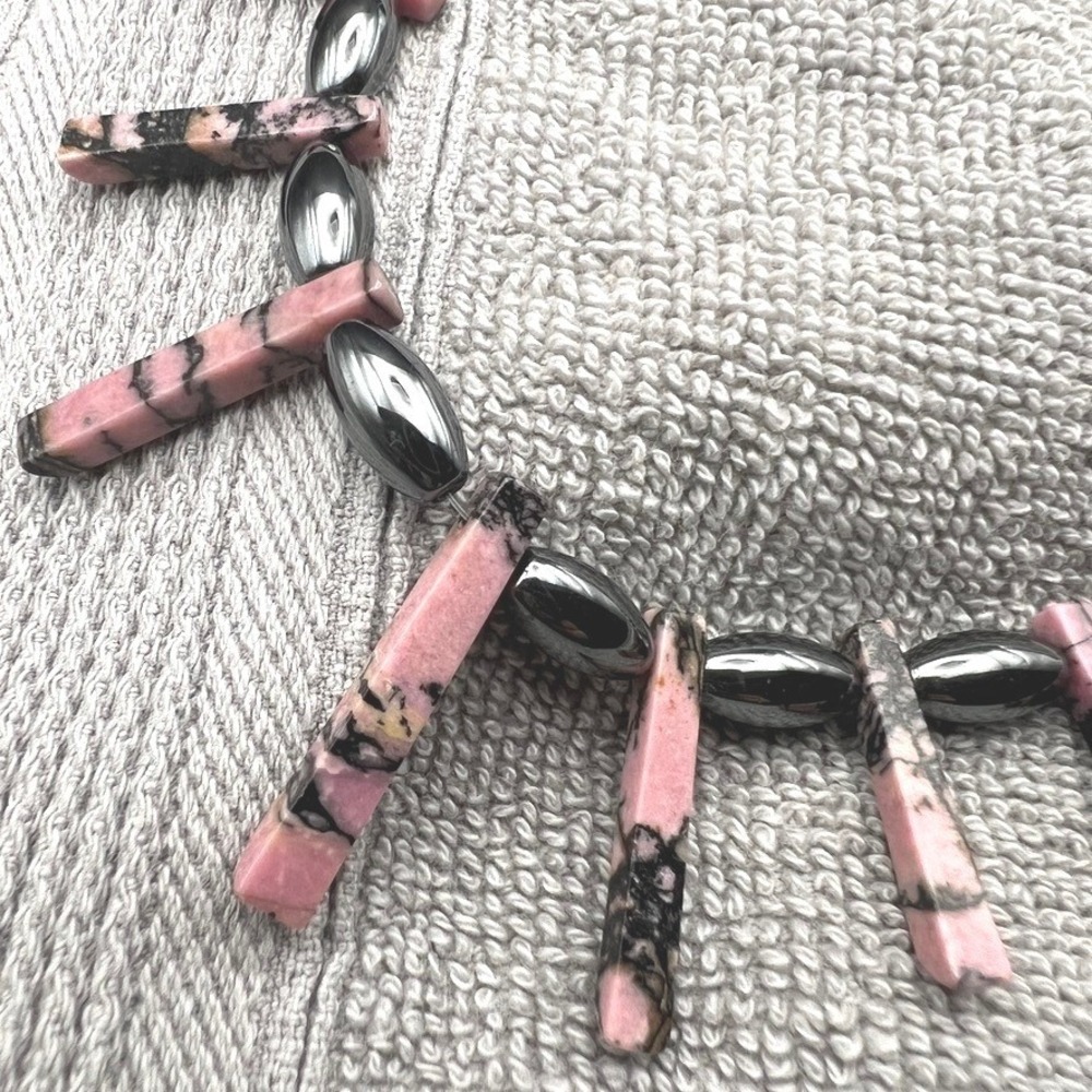 Hematite Beaded Necklace Rhodonite Pink Black Drops Silver Tone 39g 16+2"